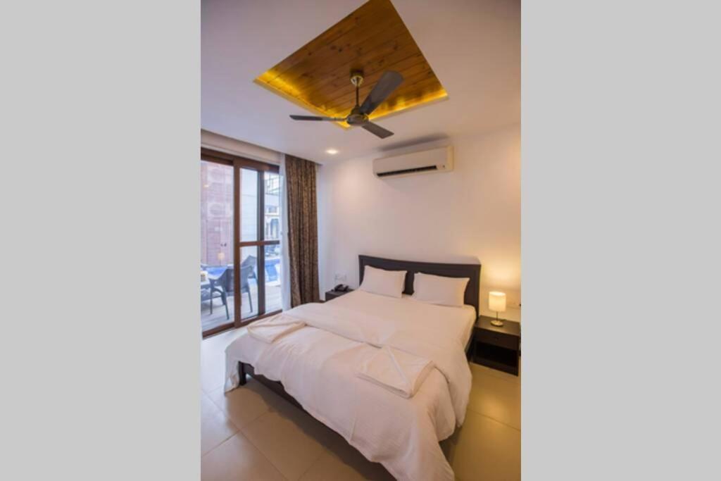 Ochre Villa- Luxury Property In Assagaon / 바가토르 외부 사진